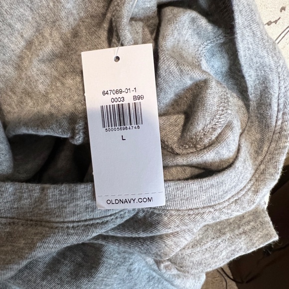 New with Tags Old Navy & Gap Tees T-Shirt V Neck Scoop Neck Shirts - Picture 3 of 12